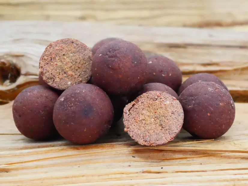 Neodolateľná vôňa chobotnice podčiarknutá red robinom