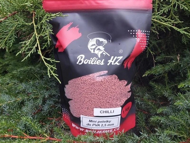 Mini pelety CHILLI 2,5 mm – pálivý magnet do PVA!  Rychle rozpustné, celoroční a ideální do punčoch i ke drcenému boilies – kapři je milujou!
