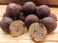 Tyhle koule jsou plné hrubých ingrediencí, které ve vodě začnou pracovat fakt rychle. A navrch jsme je ještě obalili speciální aktivační vrstvou s hrubými částicemi pro extra výkon. Tyhle koule jsou plné hrubých ingrediencí, které ve vodě začnou pracovat fakt rychle. A navrch jsme je ještě obalili speciální aktivační vrstvou s hrubými částicemi pro extra výkon.