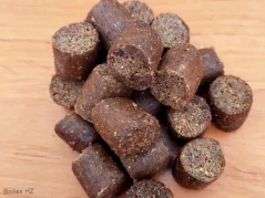 Mäsové pelety poriadna dávka pre veľké ryby! Skvelé na kŕmenie vďaka silnej masovej vôni, ktorú kapry jednoducho milujú.
