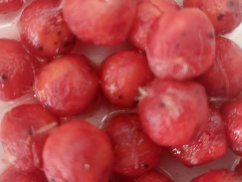 Rohlíkové boilies v dipu – bomba kombinace chuti a vůně, co prostě fungje!  Kuličky se koupou v parádním dipu, který po vhození do vody okamžitě začne lákat ryby kolem sebe.